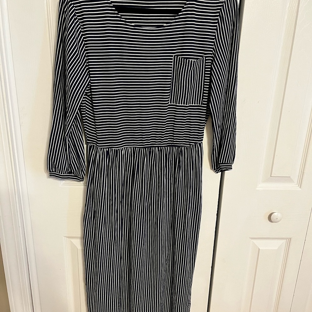 Merokeety size large - stripe dress